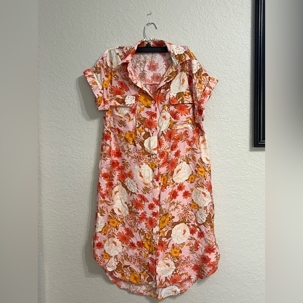 Ava & Grace Floral Dress
Caja 7